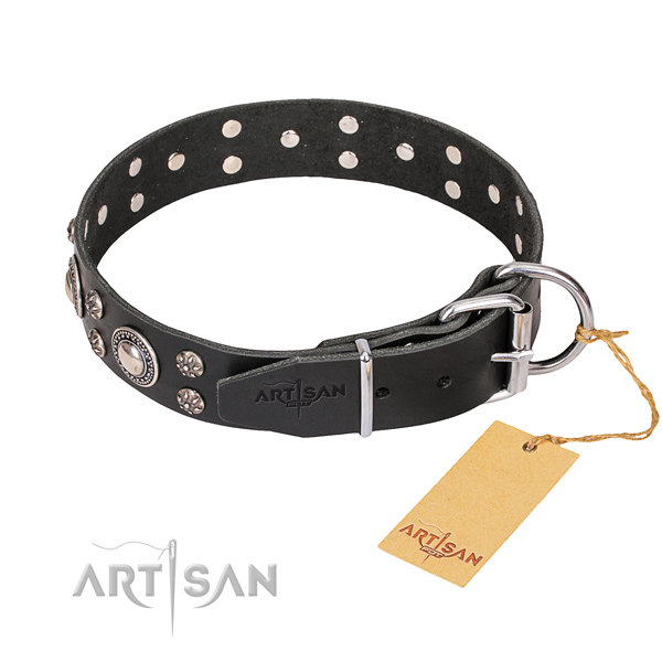 Natural leather dog collar with smoothed surface