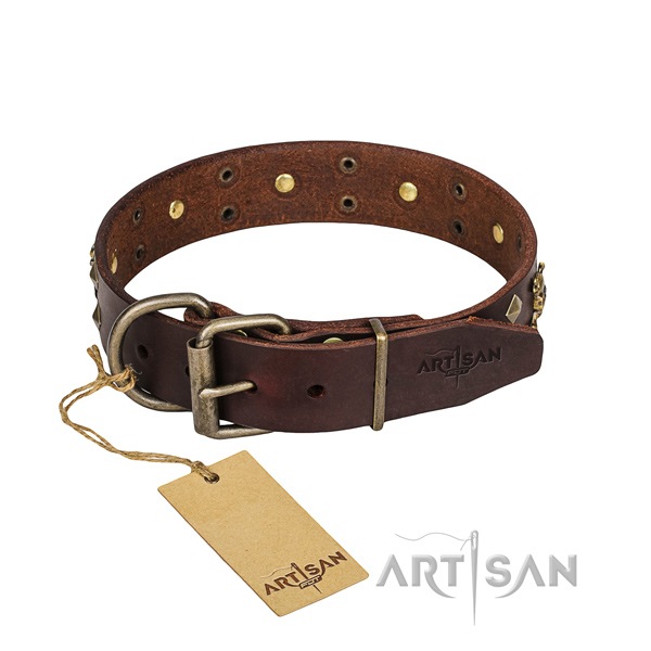 Leather dog collar with worked out edges for comfy strolling