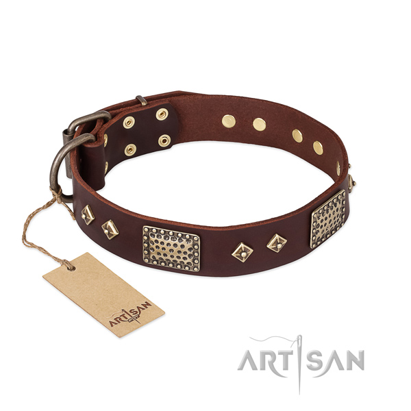 Adjustable full grain leather dog collar for handy use