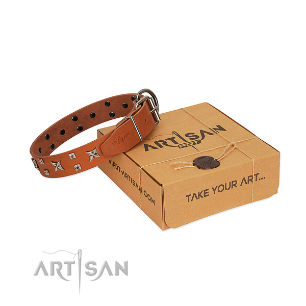 Best quality natural leather dog collar with studs for walking
