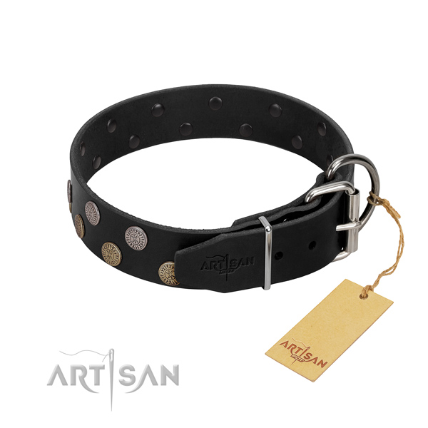 Top rate full grain genuine leather dog collar with strong buckle